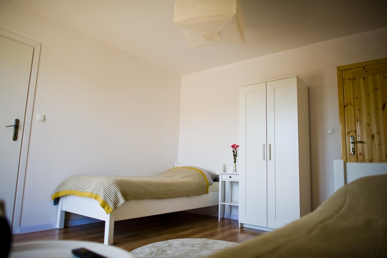 Miodowy Zakatek Caloroczne Domki I Pokoje Przy Suntago, Deepspot, Pyszne Sniadania, Grill, Ognisko Mszczonow Bagian luar foto